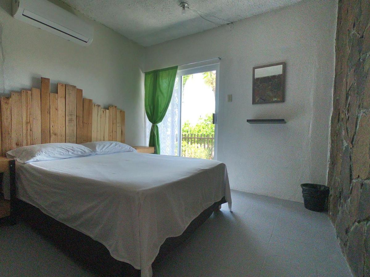 Bermejo Hostel La Paz Bagian luar foto