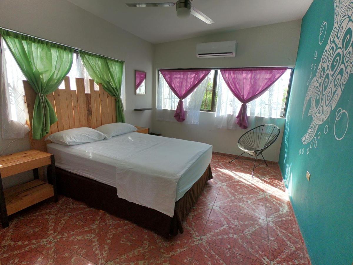 Bermejo Hostel La Paz Bagian luar foto