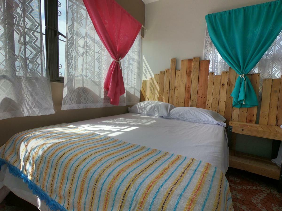 Bermejo Hostel La Paz Bagian luar foto